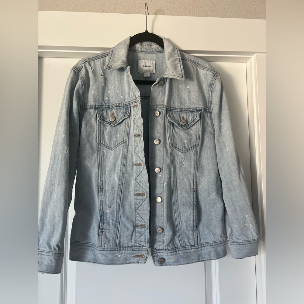 Old Navy Women’s Distressed Jean Jacket Size S